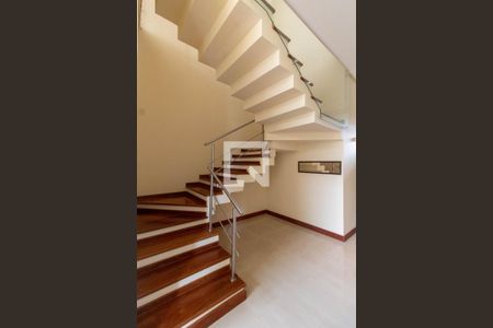 ESCADAS ACESSO de casa de condomínio à venda com 5 quartos, 560m² em Alphaville Dom Pedro, Campinas