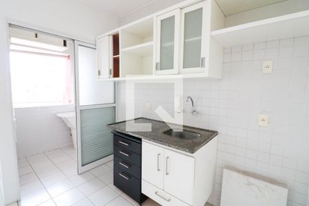 Sala / Cozinha de kitnet/studio à venda com 1 quarto, 38m² em Cidade Monções, São Paulo