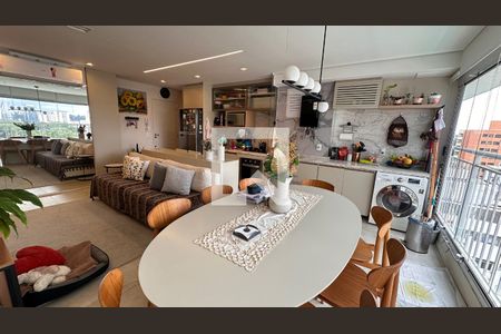 Sala/cozinha de apartamento à venda com 3 quartos, 81m² em Santo Amaro, São Paulo