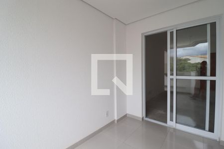 Sacada de apartamento à venda com 2 quartos, 54m² em Vila Pires, Santo André