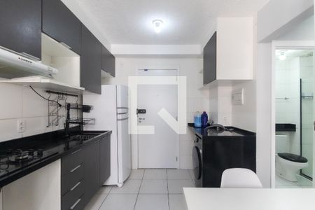 Sala - Cozinha de apartamento para alugar com 2 quartos, 42m² em Colônia (zona Leste), São Paulo