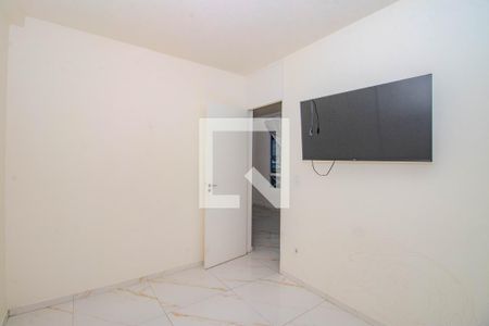 Quarto 2 de apartamento à venda com 2 quartos, 45m² em Rubem Berta, Porto Alegre