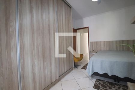 Quarto 1 suíte de casa à venda com 3 quartos, 142m² em Vila Pires, Santo André