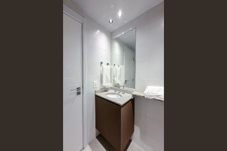 Banheiro de kitnet/studio para alugar com 1 quarto, 24m² em Vila Mariana, São Paulo