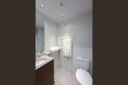 Banheiro de kitnet/studio para alugar com 1 quarto, 24m² em Vila Mariana, São Paulo