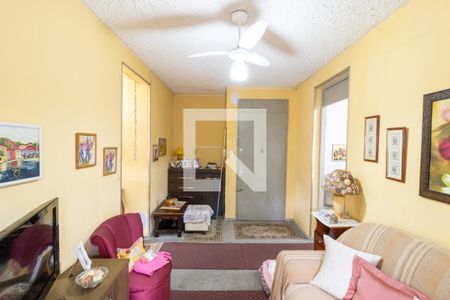 Sala de apartamento à venda com 1 quarto, 40m² em Vila Nova, Porto Alegre