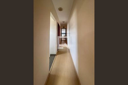 Corredor de casa à venda com 3 quartos, 143m² em Jardim Botucatu, São Paulo