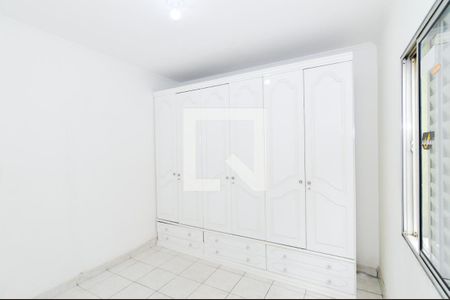Quarto 2 de apartamento para alugar com 2 quartos, 55m² em Jardim Cocaia, Guarulhos