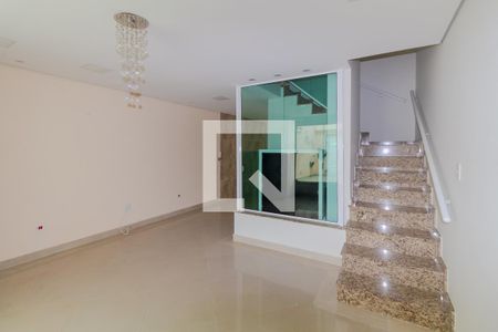 Sala de casa à venda com 2 quartos, 120m² em Vila Paulo Silas, São Paulo