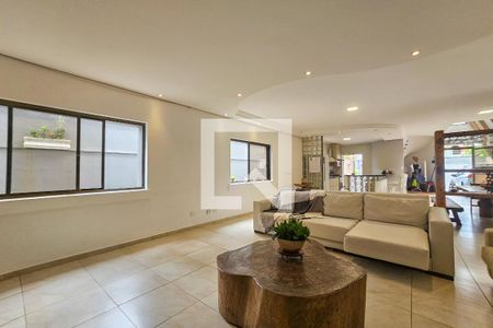 Casa para alugar com 6 quartos, 300m² em Jardim Virginia, Guarujá