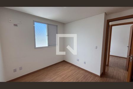 Quarto 2 de apartamento para alugar com 2 quartos, 45m² em Vila Nova Alianca, Jacareí