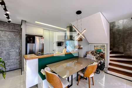 Sala de apartamento à venda com 2 quartos, 104m² em Vila Regente Feijó, São Paulo