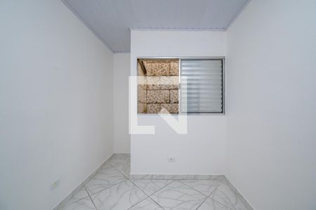 Quarto 2 de apartamento para alugar com 2 quartos, 50m² em Jardim Itacolomi, São Paulo