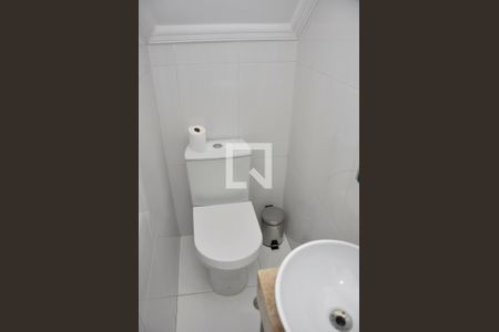 Detalhe - Sala - Lavabo de casa para alugar com 2 quartos, 210m² em Piqueri, São Paulo