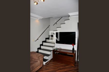 Detalhe - Sala de casa para alugar com 2 quartos, 210m² em Piqueri, São Paulo