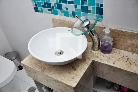 Detalhe - Sala - Lavabo de casa para alugar com 2 quartos, 210m² em Piqueri, São Paulo