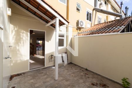 Quintal de casa de condomínio para alugar com 2 quartos, 92m² em Camaquã, Porto Alegre