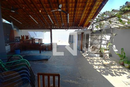 Sala - Vista de casa à venda com 3 quartos, 165m² em Parque dos Pomares, Campinas