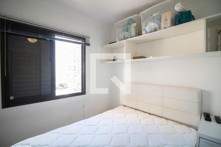 QUARTO 1 de apartamento para alugar com 2 quartos, 57m² em Lauzane Paulista, São Paulo