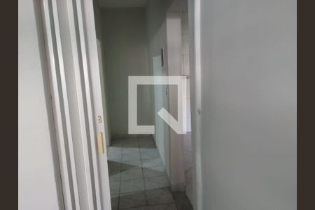 Corredor de apartamento para alugar com 2 quartos, 150m² em Guadalupe, Rio de Janeiro
