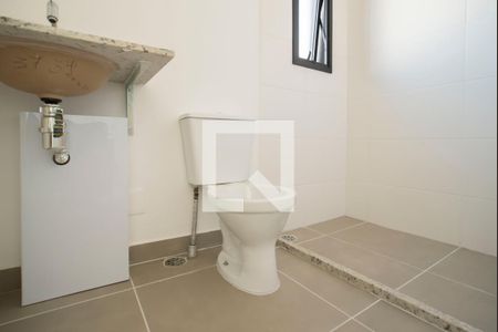 Banheiro de kitnet/studio para alugar com 1 quarto, 28m² em Vila Clementino, São Paulo