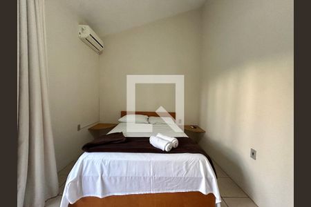 Quarto de apartamento para alugar com 1 quarto, 25m² em Barra da Lagoa, Florianópolis