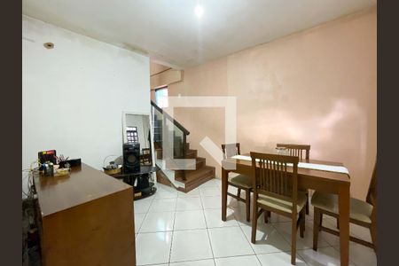 Casa à venda com 2 quartos, 100m² em Havaí, Belo Horizonte