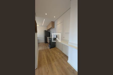 Corredor de apartamento para alugar com 2 quartos, 39m² em Cidade Jardim, São Paulo