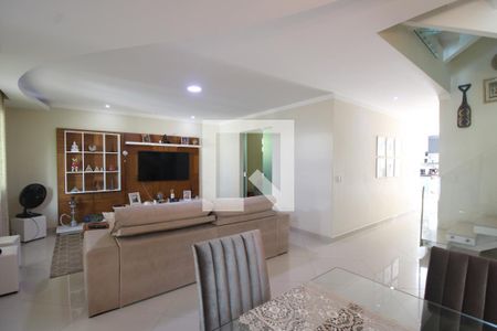 Sala de casa de condomínio à venda com 3 quartos, 250m² em Jacarepaguá, Rio de Janeiro