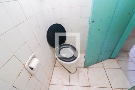 Banheiro de casa para alugar com 1 quarto, 62m² em Vila Verde, São Paulo