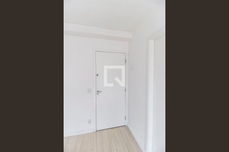 Entrada de apartamento para alugar com 1 quarto, 62m² em Jardim Tupanci, Barueri