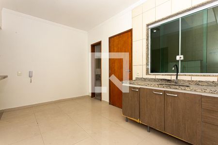 Cozinha de casa de condomínio para alugar com 3 quartos, 166m² em Penha de França, São Paulo