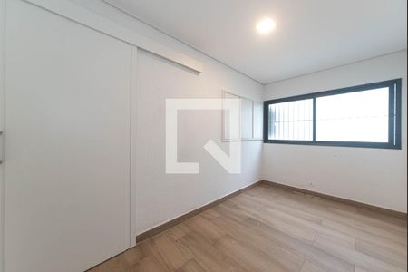 Quarto de casa para alugar com 1 quarto, 40m² em Santo Amaro, São Paulo