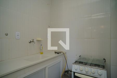 Cozinha e Área de Serviço de kitnet/studio para alugar com 1 quarto, 52m² em ., Maricá
