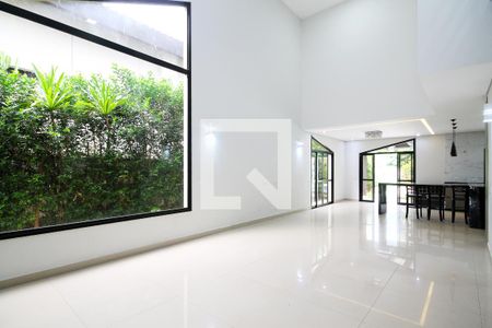 Sala de casa de condomínio para alugar com 4 quartos, 340m² em Rio Cotia, Cotia