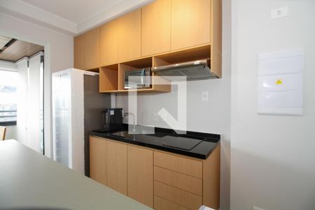 Sala e Cozinha de apartamento para alugar com 1 quarto, 44m² em Pinheiros, São Paulo