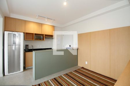 Sala e Cozinha de apartamento para alugar com 1 quarto, 44m² em Pinheiros, São Paulo