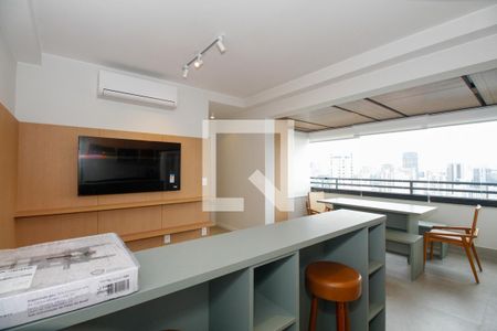 Sala e Cozinha de apartamento para alugar com 1 quarto, 44m² em Pinheiros, São Paulo