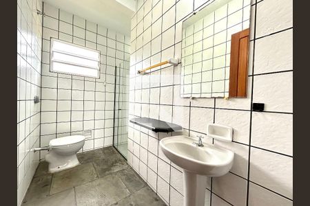 Banheiro de apartamento para alugar com 1 quarto, 35m² em Lagoa da Conceição, Florianópolis