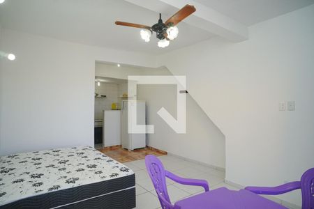 Sala/Quarto de kitnet/studio para alugar com 1 quarto, 51m² em 0, Maricá