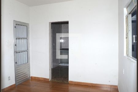 Sala 1 de casa para alugar com 2 quartos, 60m² em Nazare, Belo Horizonte