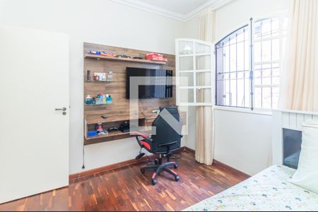Casa à venda com 2 quartos, 230m² em Ipiranga, Belo Horizonte