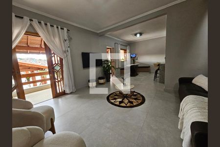 Sala de casa para alugar com 4 quartos, 290m² em Jardim São Luís, São Paulo