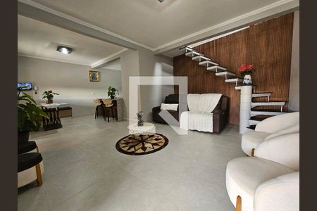 Sala de casa para alugar com 4 quartos, 290m² em Jardim São Luís, São Paulo