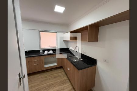 Cozinha de apartamento à venda com 1 quarto, 54m² em Cambuí, Campinas