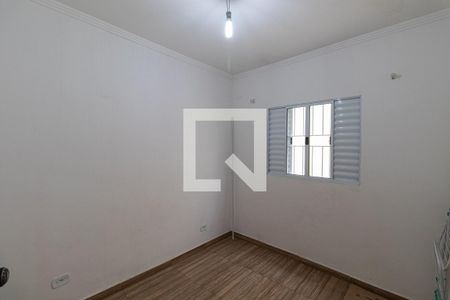 Quarto 2 de casa para alugar com 3 quartos, 43m² em Vila Carmosina, São Paulo