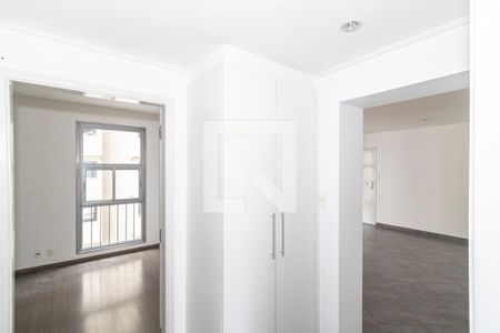 Corredor de apartamento à venda com 2 quartos, 116m² em Vila Olímpia, São Paulo