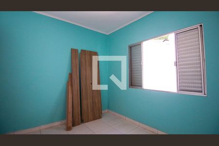 Quarto 1 de casa para alugar com 2 quartos, 120m² em Vila Ema, São Paulo