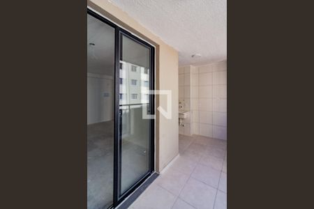 Varanda de apartamento à venda com 3 quartos, 61m² em Usina Piratininga, São Paulo