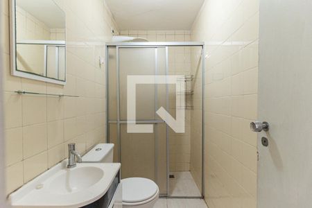 Banheiro de kitnet/studio para alugar com 1 quarto, 40m² em Santa Cecilia, São Paulo